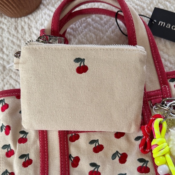 NWT Madden Cherry Tote - Red and Cream With Keychains - Picture 4 of 12